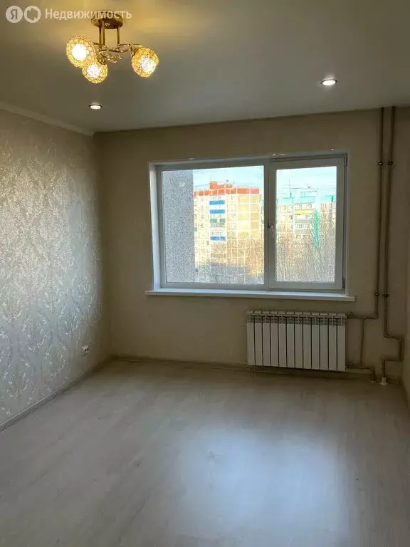 3-комнатная квартира: Курск, улица Косухина, 37 (61 м) - Фото 0