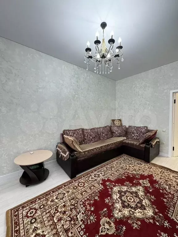 1-к. квартира, 45 м, 1/8 эт. - Фото 1