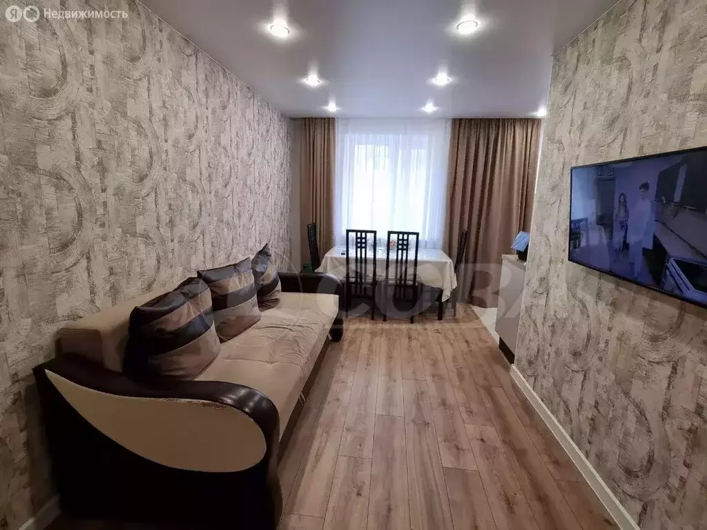 3-комнатная квартира: Тюмень, улица Малыгина, 71 (57.7 м) - Фото 2