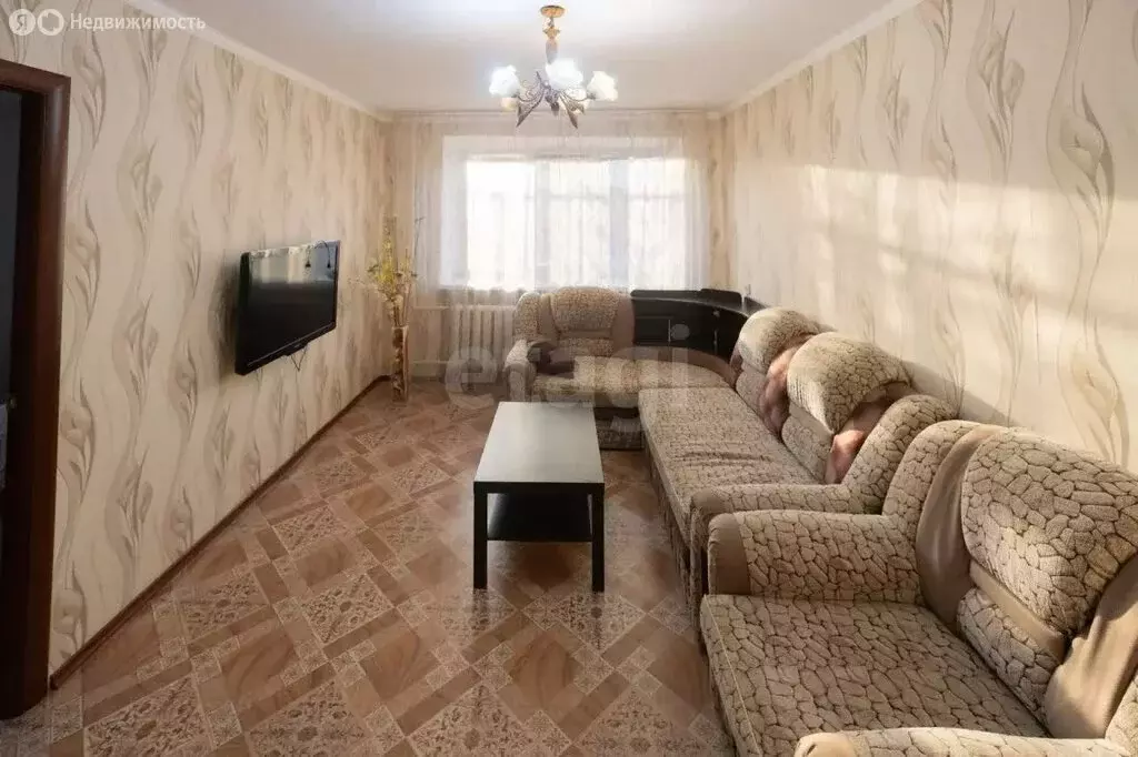 2-комнатная квартира: Альметьевск, улица Ризы Фахретдина, 36 (39 м) - Фото 2