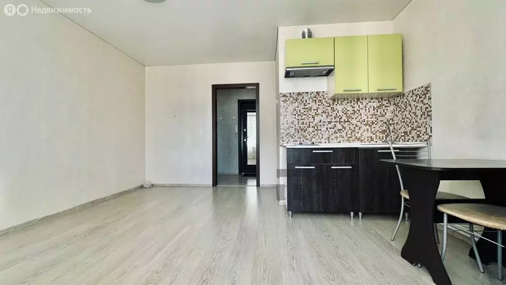 Квартира-студия: Чебаркуль, улица Карпенко, 4В (28 м) - Фото 1