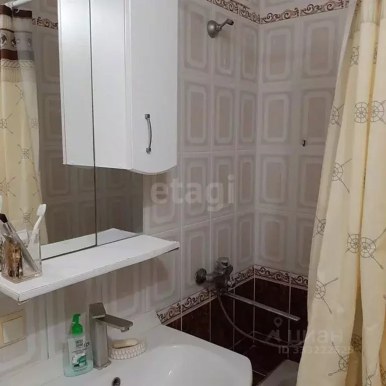 2-к кв. Крым, Евпатория ул. Имени 60-летия Октября, 16 (44.9 м) - Фото 1