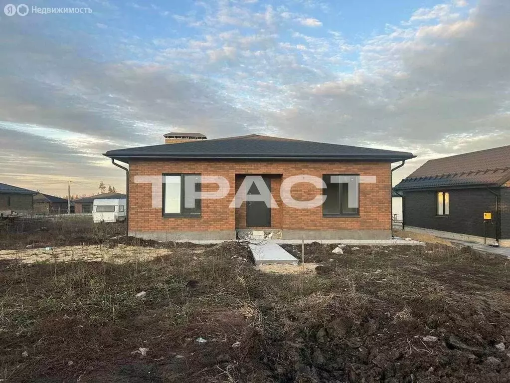 Дом в Ямное, Баррикадная улица, 11 (100 м) - Фото 1