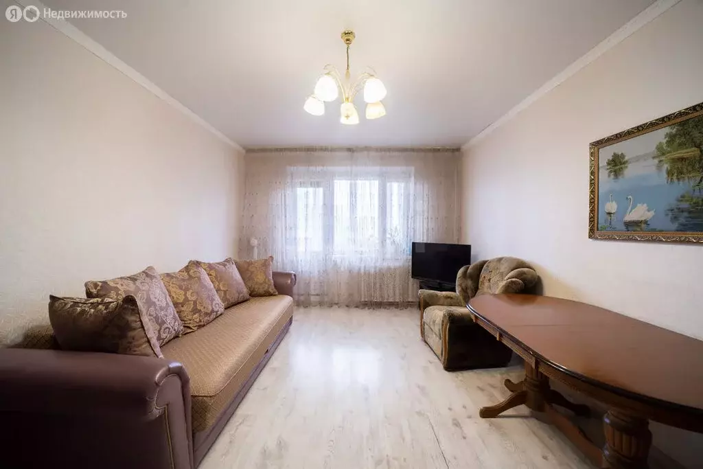 3-комнатная квартира: Калининград, улица Горького, 185 (64.3 м) - Фото 0