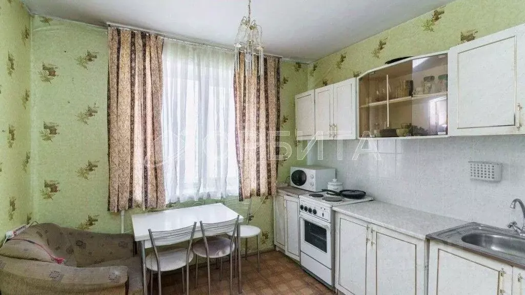 1-к кв. Тюменская область, Тюмень ул. Радищева, 27 (34.1 м) - Фото 1