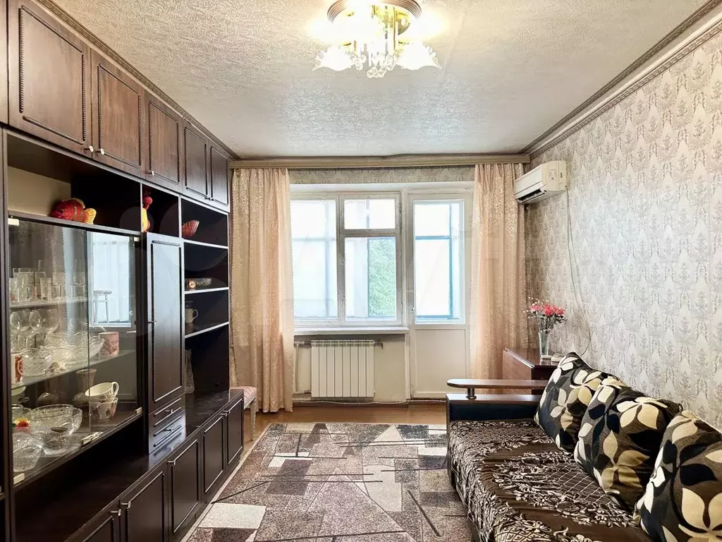 3-к. квартира, 58 м, 5/5 эт. - Фото 0