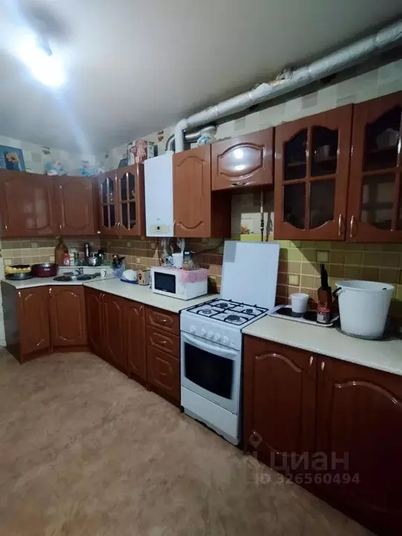 2-к кв. Чувашия, с. Батырево ул. Комарова, 20 (56.8 м) - Фото 1