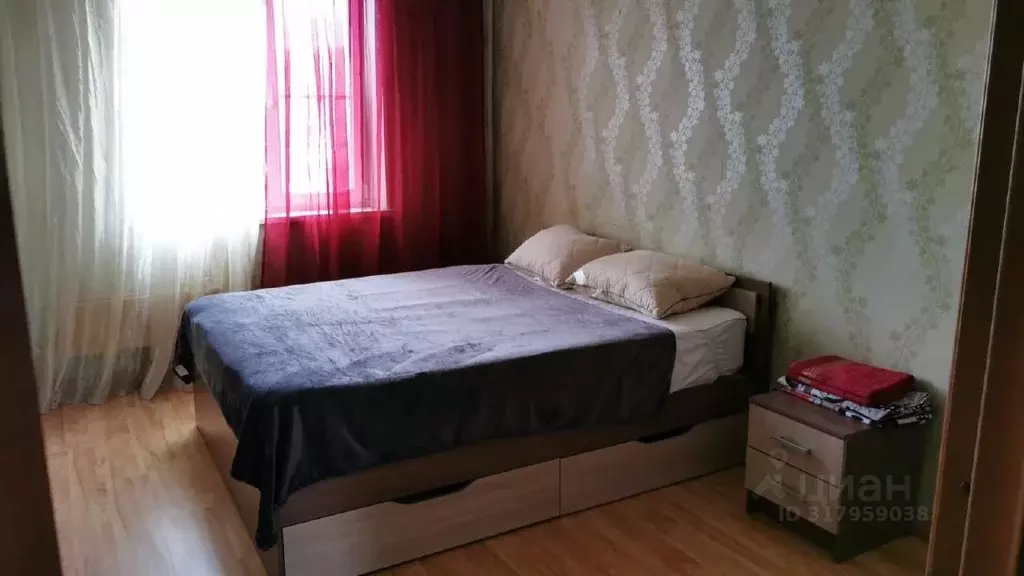 3-к кв. Челябинская область, Челябинск ул. Молодогвардейцев, 70В (75.0 ... - Фото 0