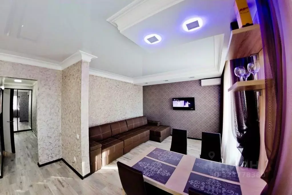 1-к кв. Оренбургская область, Оренбург ул. Лукиана Попова, 103 (57.0 ... - Фото 1