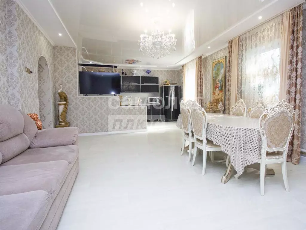 Дом в Ульяновская область, Ульяновск пер. 4-й Омский, 9 (101 м) - Фото 1