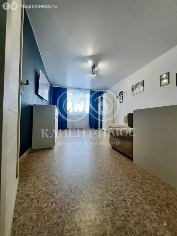 3-комнатная квартира: Корсаков, Гвардейская улица, 97 (64 м) - Фото 1