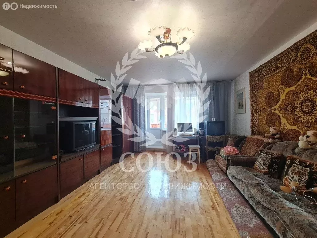 3-комнатная квартира: Калуга, улица Циолковского, 44 (90.3 м) - Фото 0