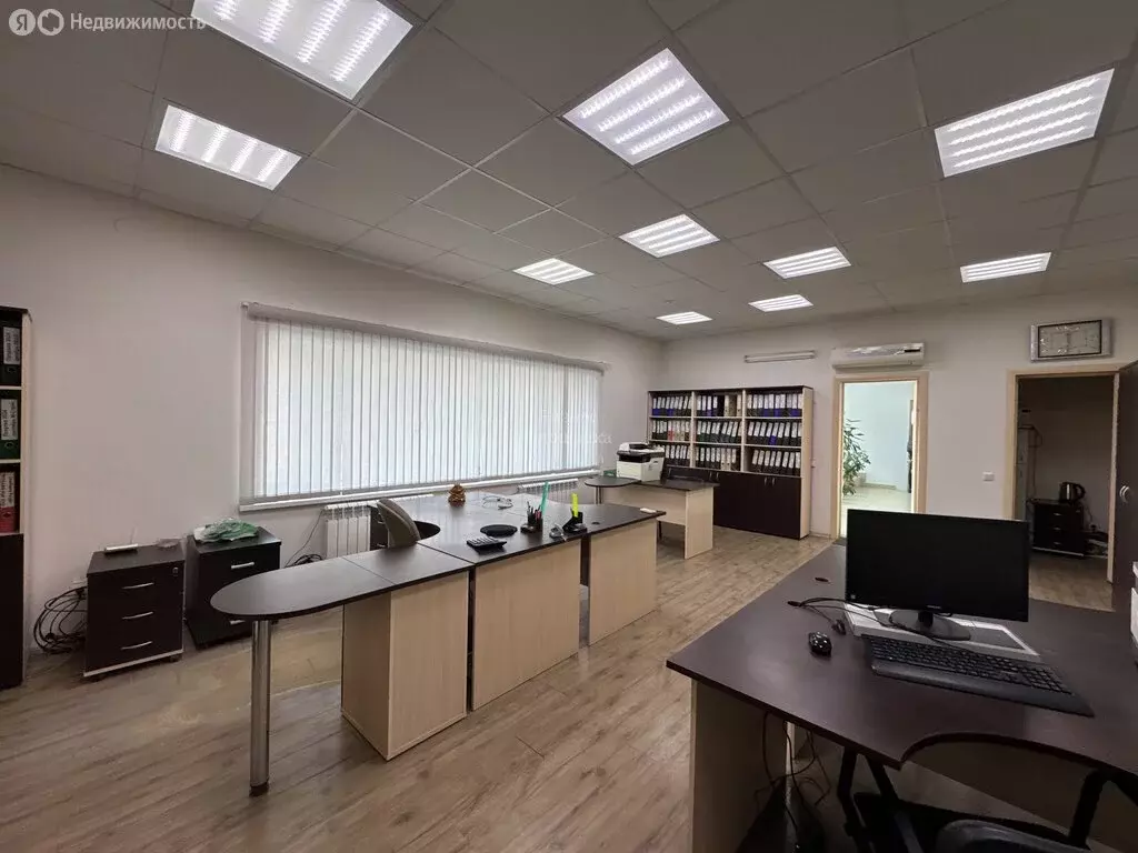 Офис (300 м) - Фото 1