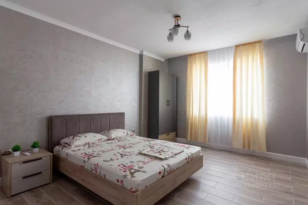 1-к кв. Краснодарский край, Геленджик Вокзальный пер., 1 (50.0 м) - Фото 0