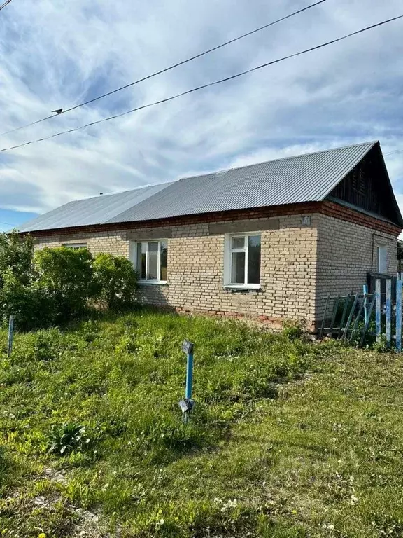 Дом в Башкортостан, Благовещенский район, Бедеево-Полянский сельсовет, ... - Фото 0