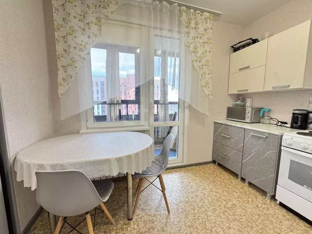 1-к кв. Татарстан, Казань просп. Ильгама Шакирова, 11А (31.0 м) - Фото 2