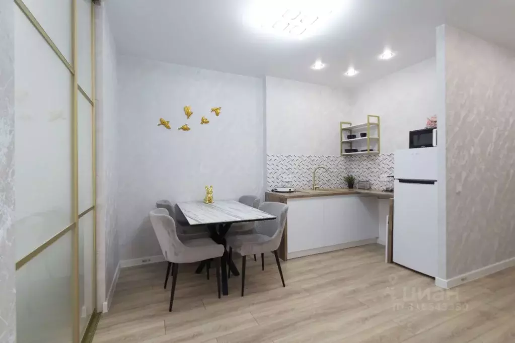 2-к кв. Новосибирская область, Новосибирск ул. Аэропорт, 88 (52.0 м) - Фото 0