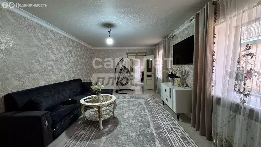 Дом в Хасавюрт, посёлок Ветеран, 18-я улица Ветеран, 43 (400 м) - Фото 0