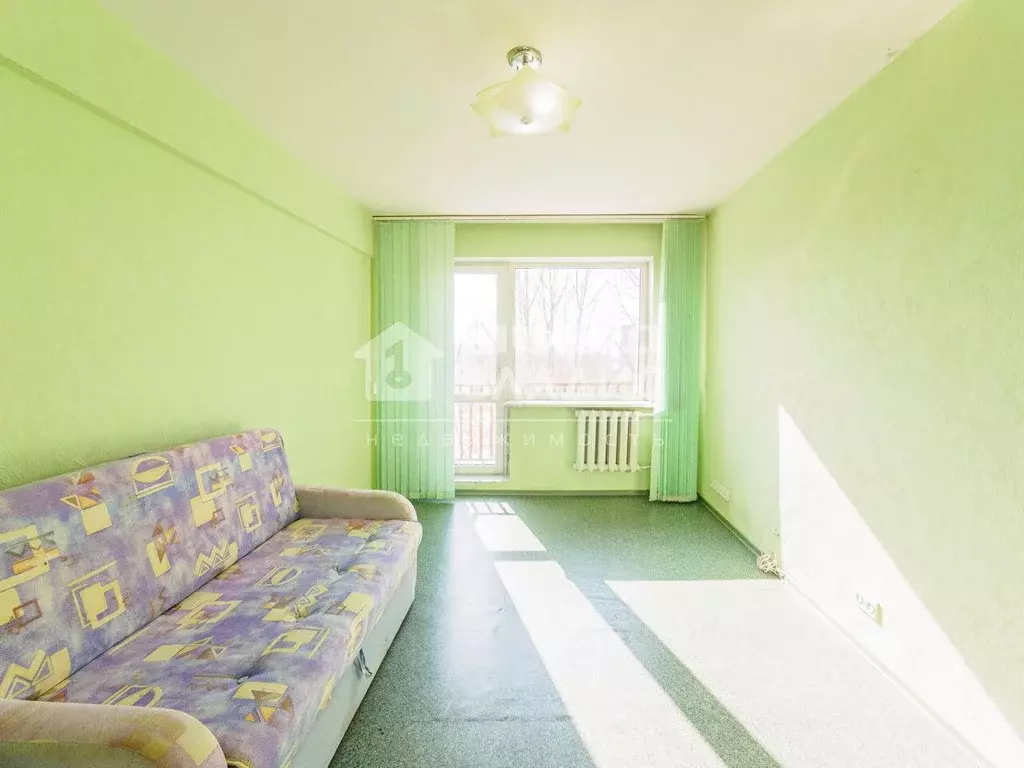 2-к кв. Омская область, Омск просп. Мира, 88 (42.0 м) - Фото 0