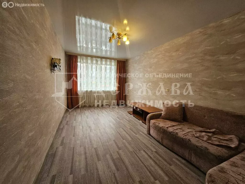 2-комнатная квартира: Кемерово, проспект Шахтёров, 36 (47 м) - Фото 1