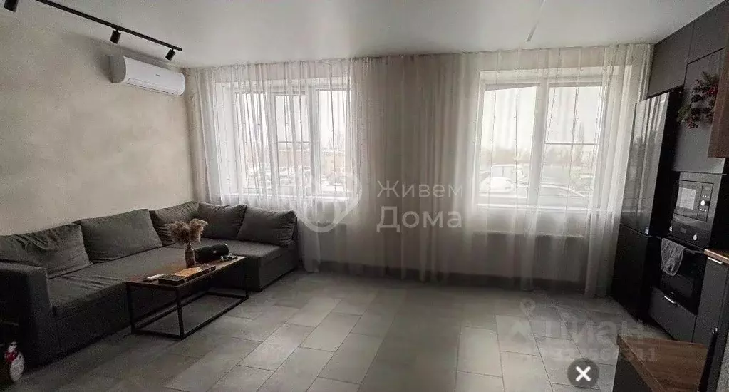 3-к кв. Волгоградская область, Волгоград ул. Гаря Хохолова, 2 (76.3 м) - Фото 1