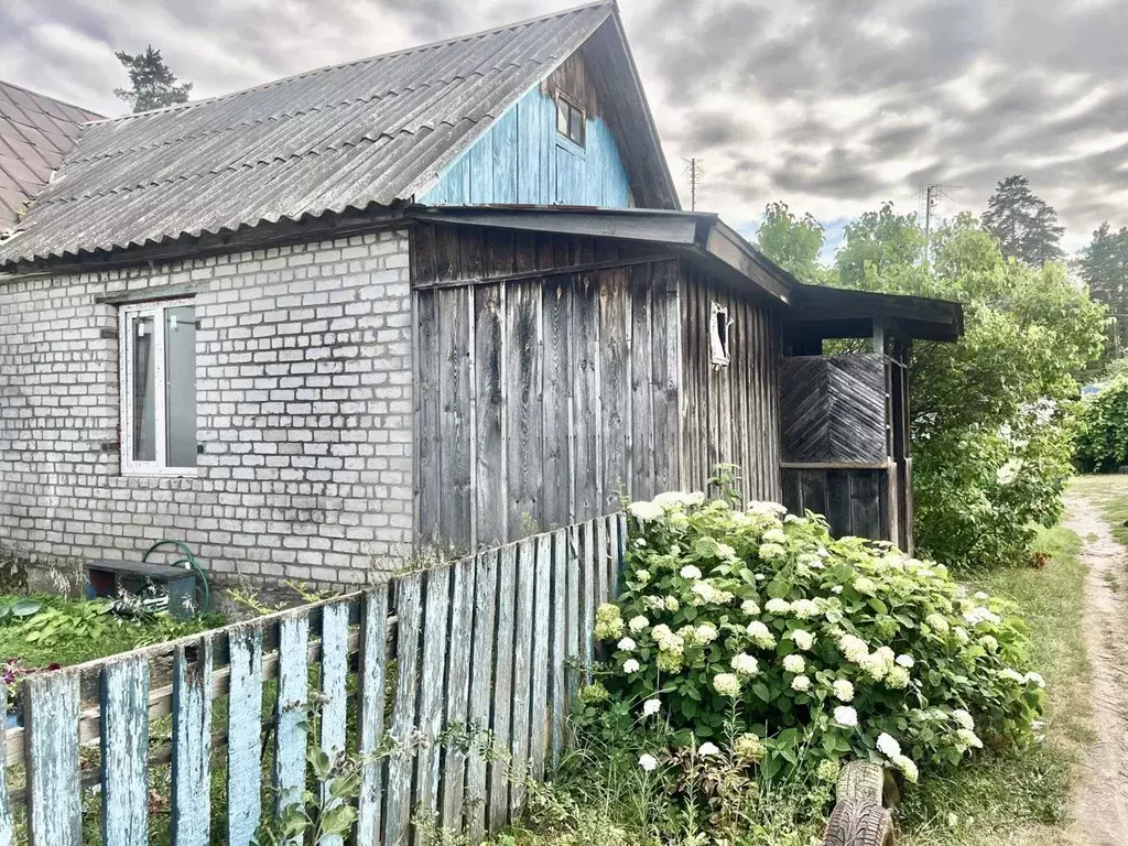 Дом в Липецкая область, Грязинский район, Двуреченский сельсовет, пос. ... - Фото 1