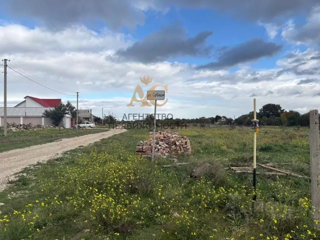 Участок в Крым, Кировский район, с. Золотое Поле ул. Сувь-баши (10.0 ... - Фото 1