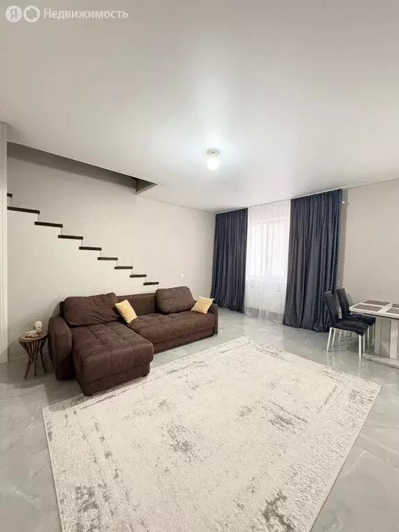 3-комнатная квартира: Чегем, улица имени М.В. Сижажева, 1Ак19 (120 м) - Фото 1