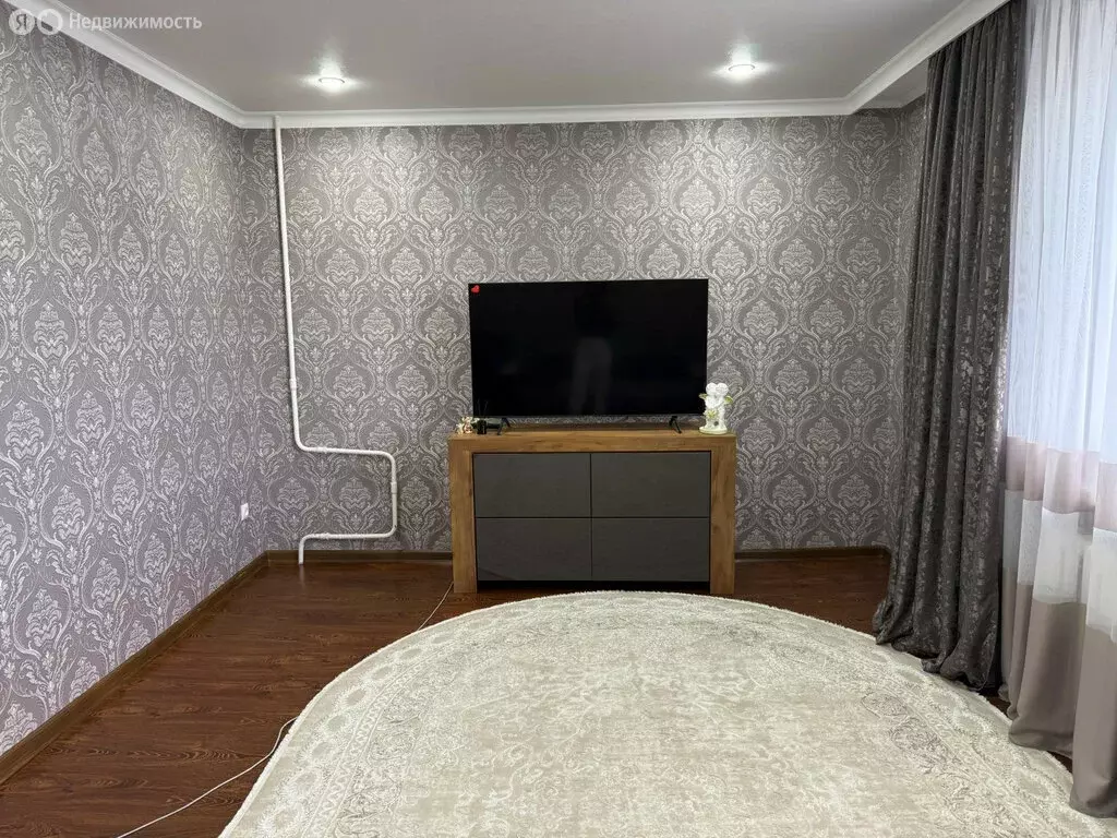 2-комнатная квартира: Алагир, улица К. Хетагурова, 231 (52 м) - Фото 2