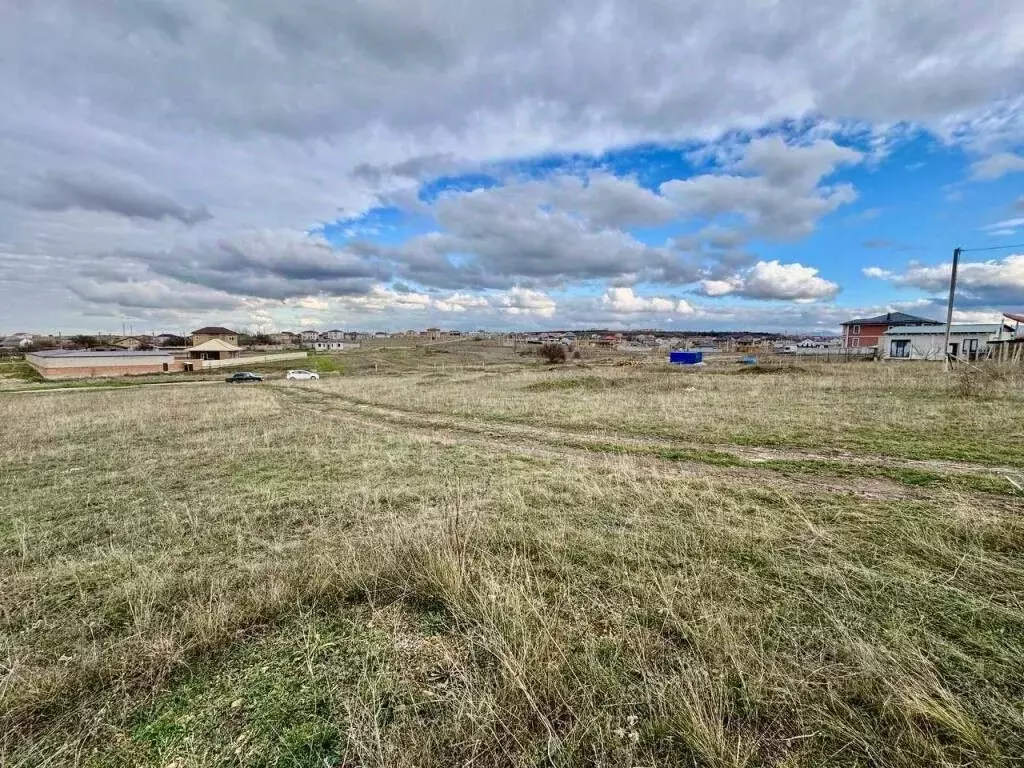 Участок в Крым, Симферопольский район, с. Мирное ул. Исмаила ... - Фото 1