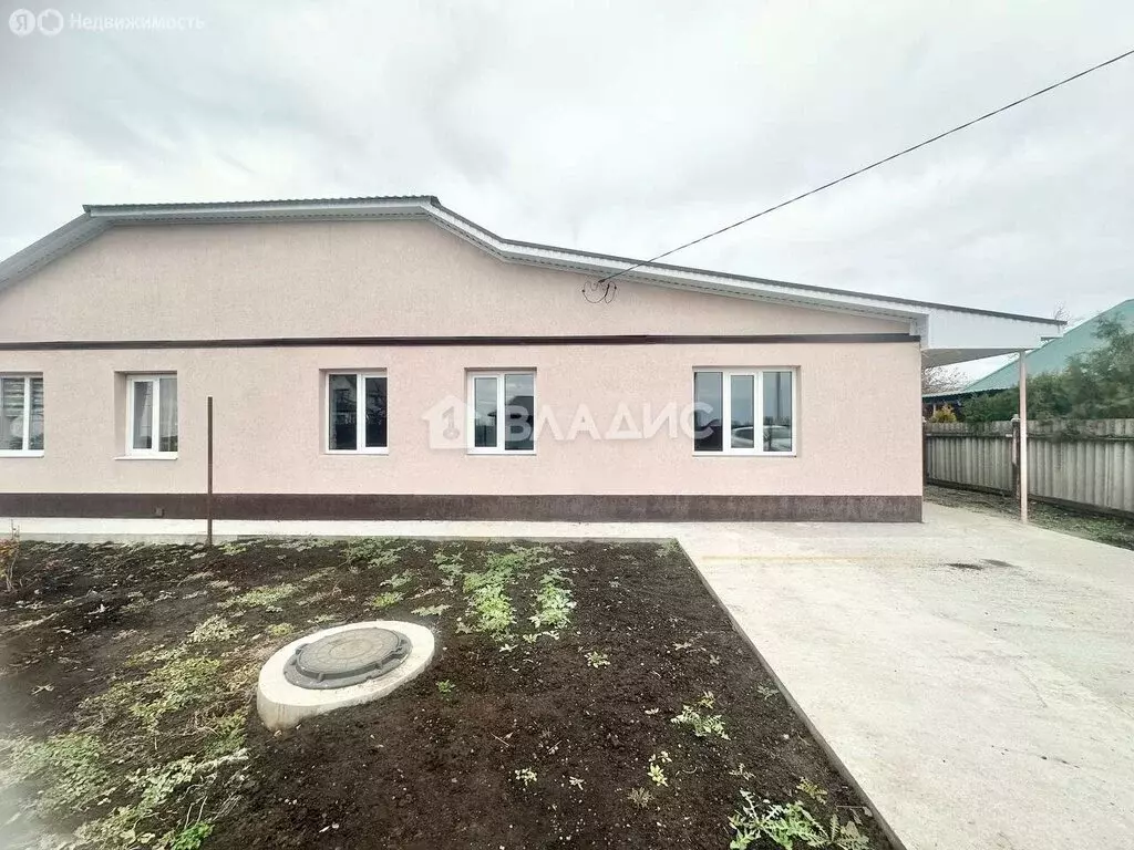 Дом в Балаковский район, Натальинское муниципальное образование, село ... - Фото 1