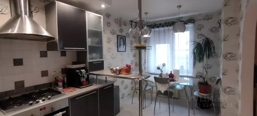 3-к кв. Волгоградская область, Волгоград ул. Маршала Еременко, 70 ... - Фото 1