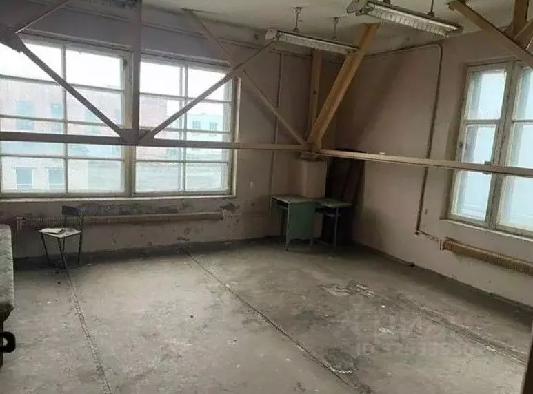 Производственное помещение в Ленинградская область, Гатчина ул. ... - Фото 1