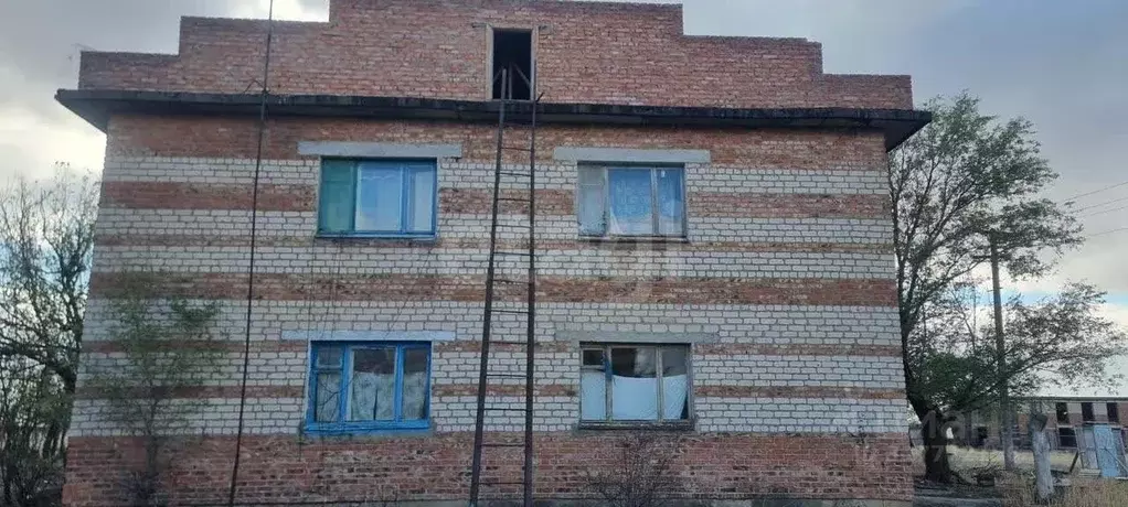 1-к кв. Калмыкия, Приютненский район, пос. Вторые Ульдючины ул. Им. ... - Фото 0