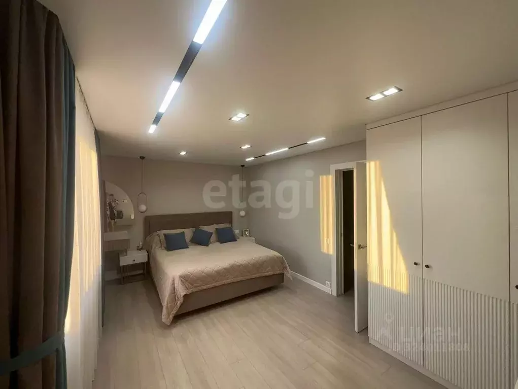 3-к кв. Амурская область, Благовещенск ул. Калинина, 108 (129.0 м) - Фото 1