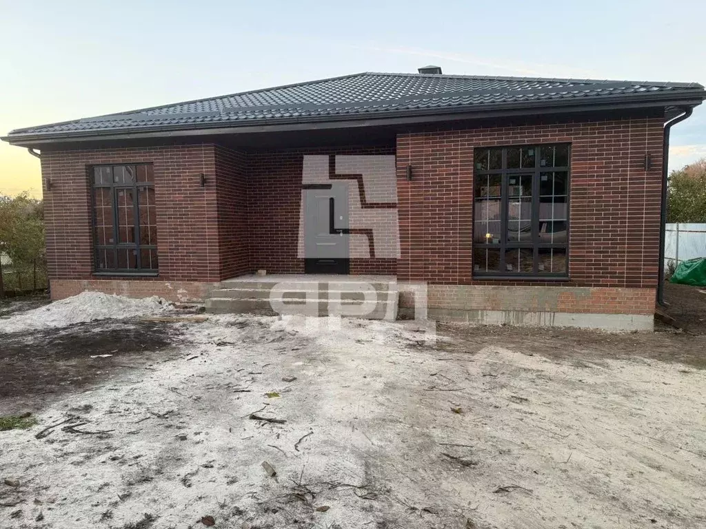 Дом в Ростовская область, Ростов-на-Дону Масштабная ул., 6 (175 м) - Фото 1