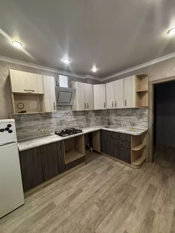 3-к. квартира, 60 м, 1/9 эт. - Фото 0