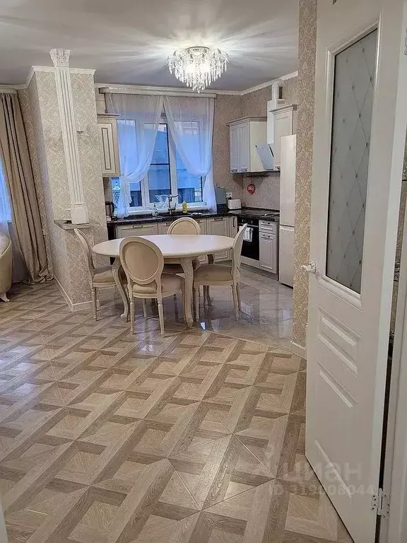 4-к кв. Ростовская область, Ростов-на-Дону Университетский пер., 78 ... - Фото 0