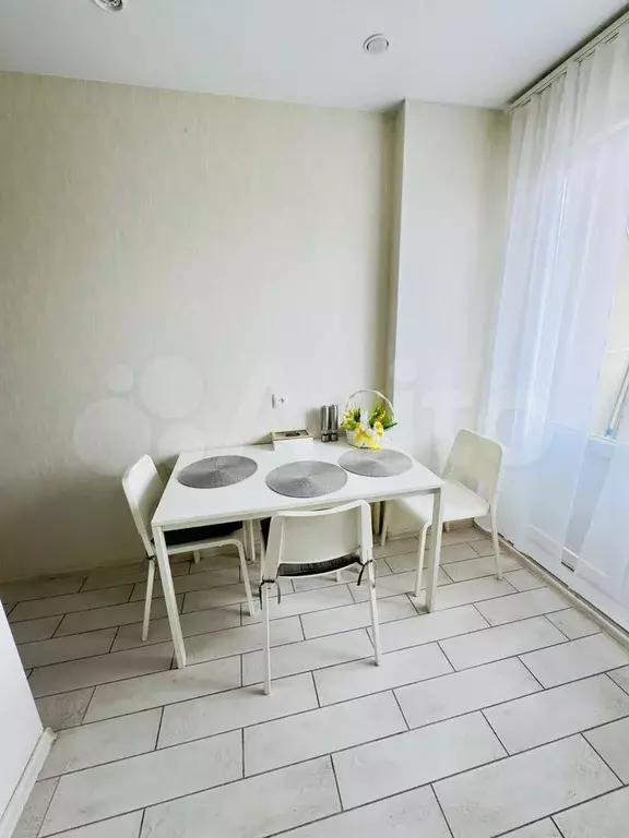 1-к. квартира, 34 м, 8/10 эт. - Фото 0