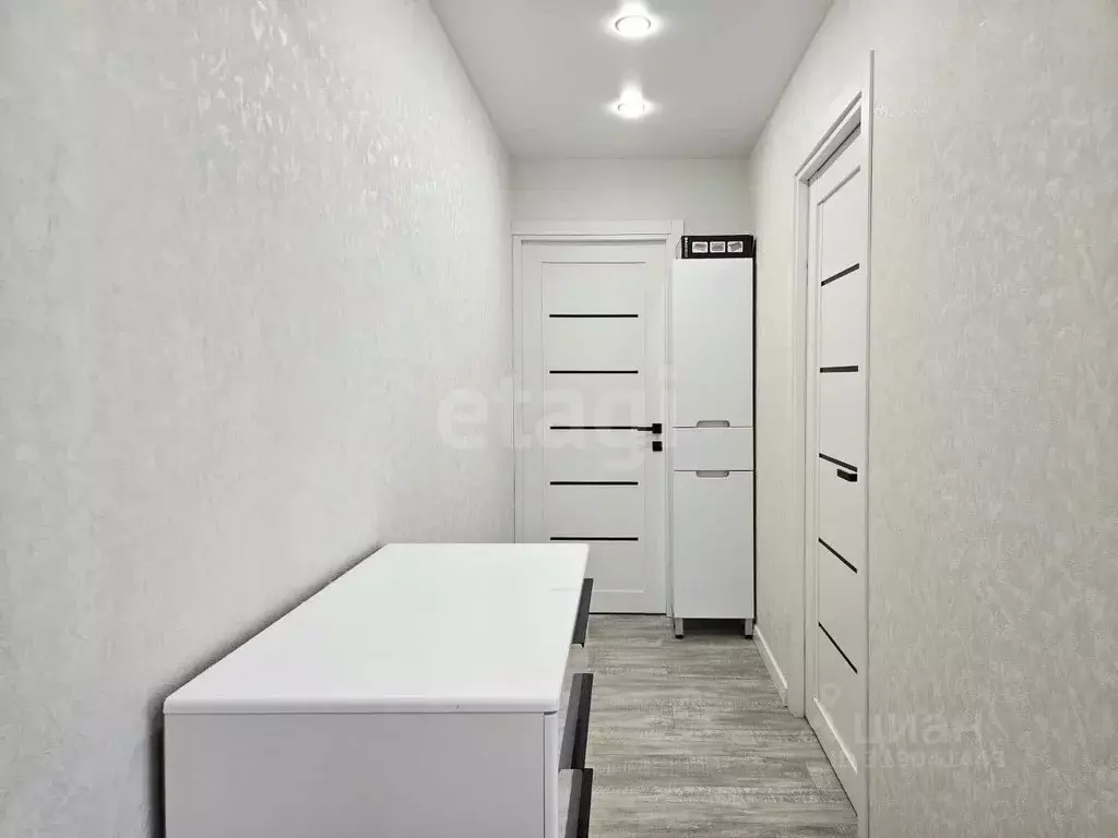 2-к кв. Приморский край, Артем ул. Куйбышева, 10А (49.5 м) - Фото 0