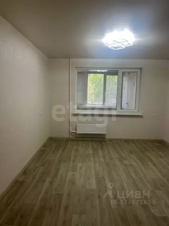 3-к кв. Свердловская область, Екатеринбург ул. Родонитовая, 38 (63.8 ... - Фото 1