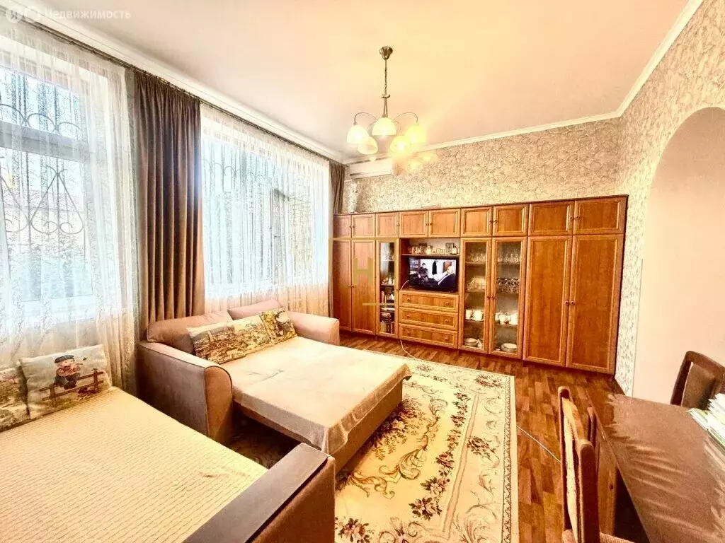 2-комнатная квартира: Евпатория, проспект Победы, 85 (64.9 м) - Фото 1