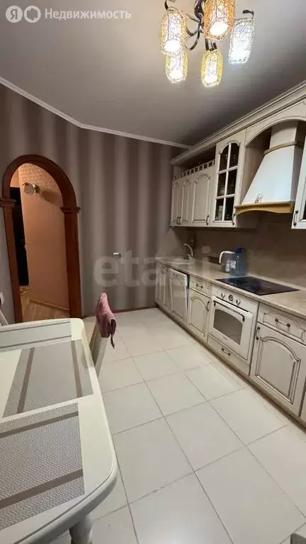 2-комнатная квартира: Тюмень, улица Евгения Богдановича, 11/3 (55 м) - Фото 0