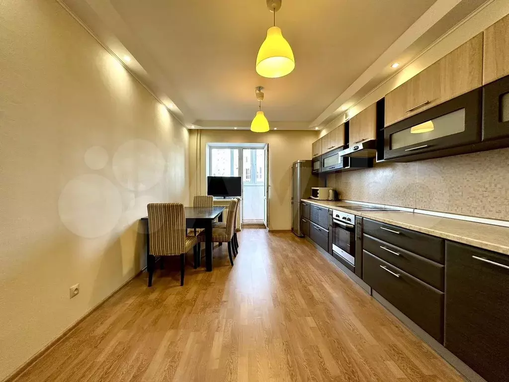 3-к. квартира, 100 м, 7/16 эт. - Фото 1