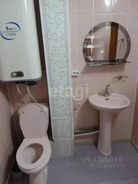 2-к кв. Сахалинская область, Холмск Первомайская ул., 11 (65.6 м) - Фото 2