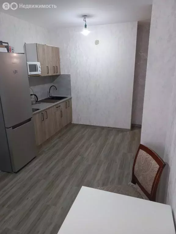 1-комнатная квартира: Екатеринбург, улица Патриса Лумумбы, 41 (42.9 м) - Фото 2