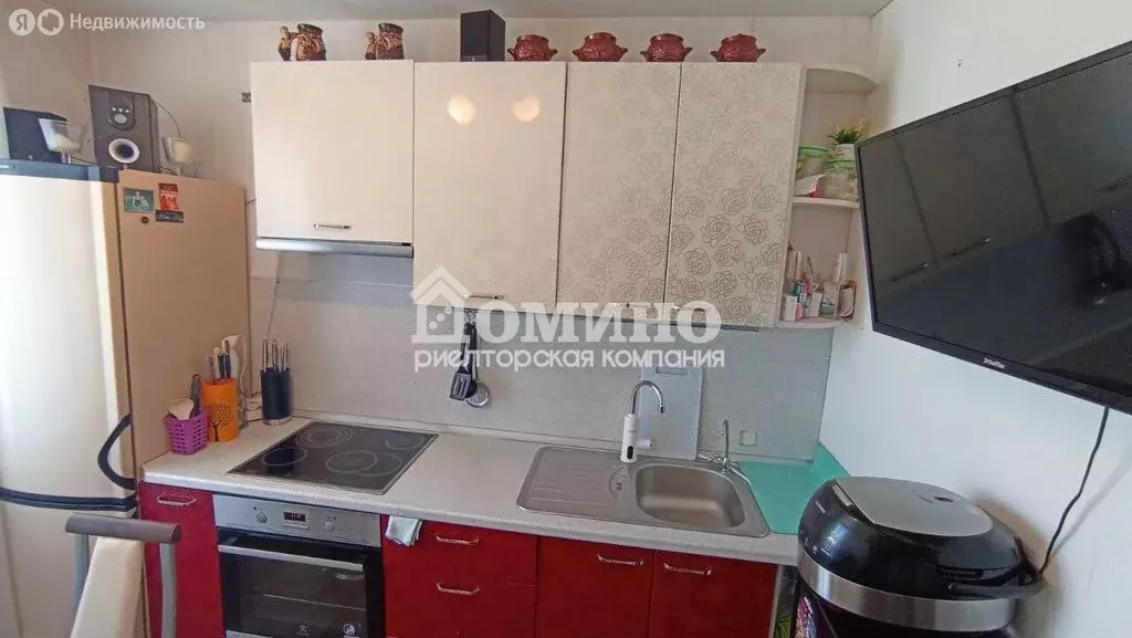 3-комнатная квартира: Тюмень, Народная улица, 8 (65.6 м) - Фото 1