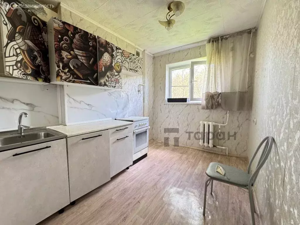 3-комнатная квартира: Чебаркуль, улица Каширина, 34 (52.4 м) - Фото 1