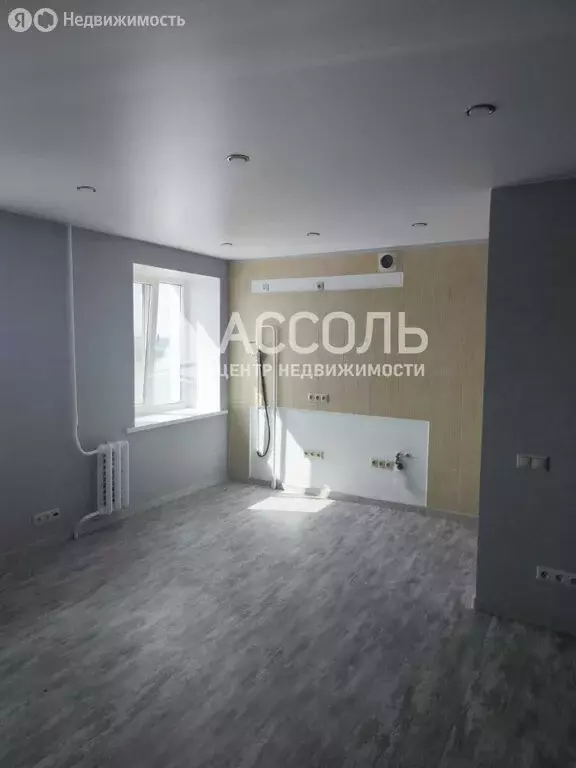 Квартира-студия: Омск, Иртышская набережная, 12 (32 м) - Фото 0