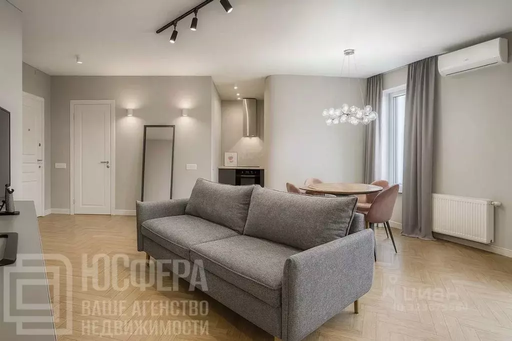 1-к кв. Волгоградская область, Волгоград ул. Пархоменко, 2 (57.0 м) - Фото 1